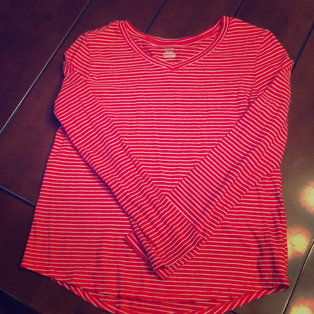 Old Navy long sleeve tee
